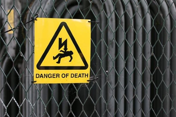 dangers-warning-signs dangers-warning-signs